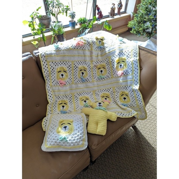 HandmadeCrochetBaby Blanket Pillow Teddy Bear Afghan set 0-6 MO Needs A Wash
